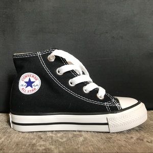 Chuck Taylor All-Stars Toddler Hi-tops - Converse